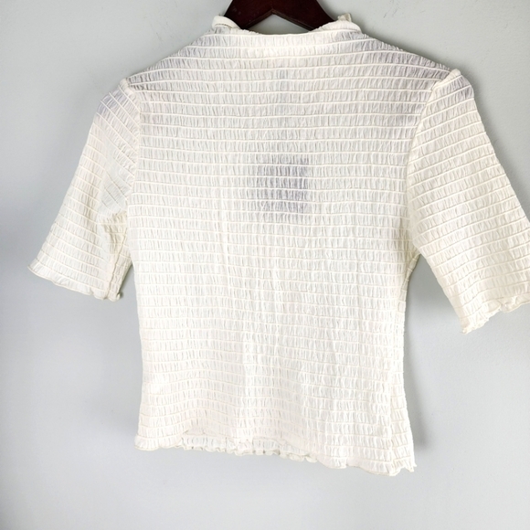Le Lis Women’s Smocked Stretch Short Sleeve Top Off White Size Medium NWT - Picture 9 of 12